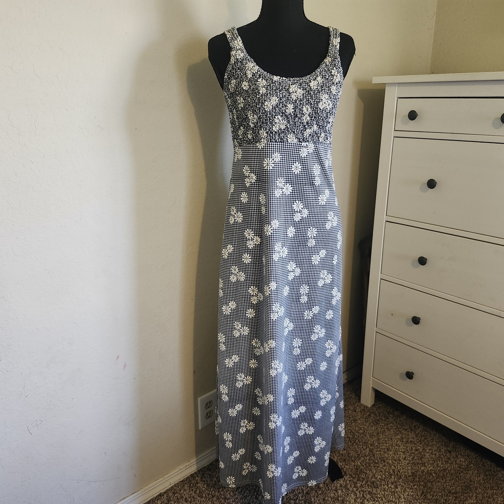 90s Daisy Gingham Maxi Dress